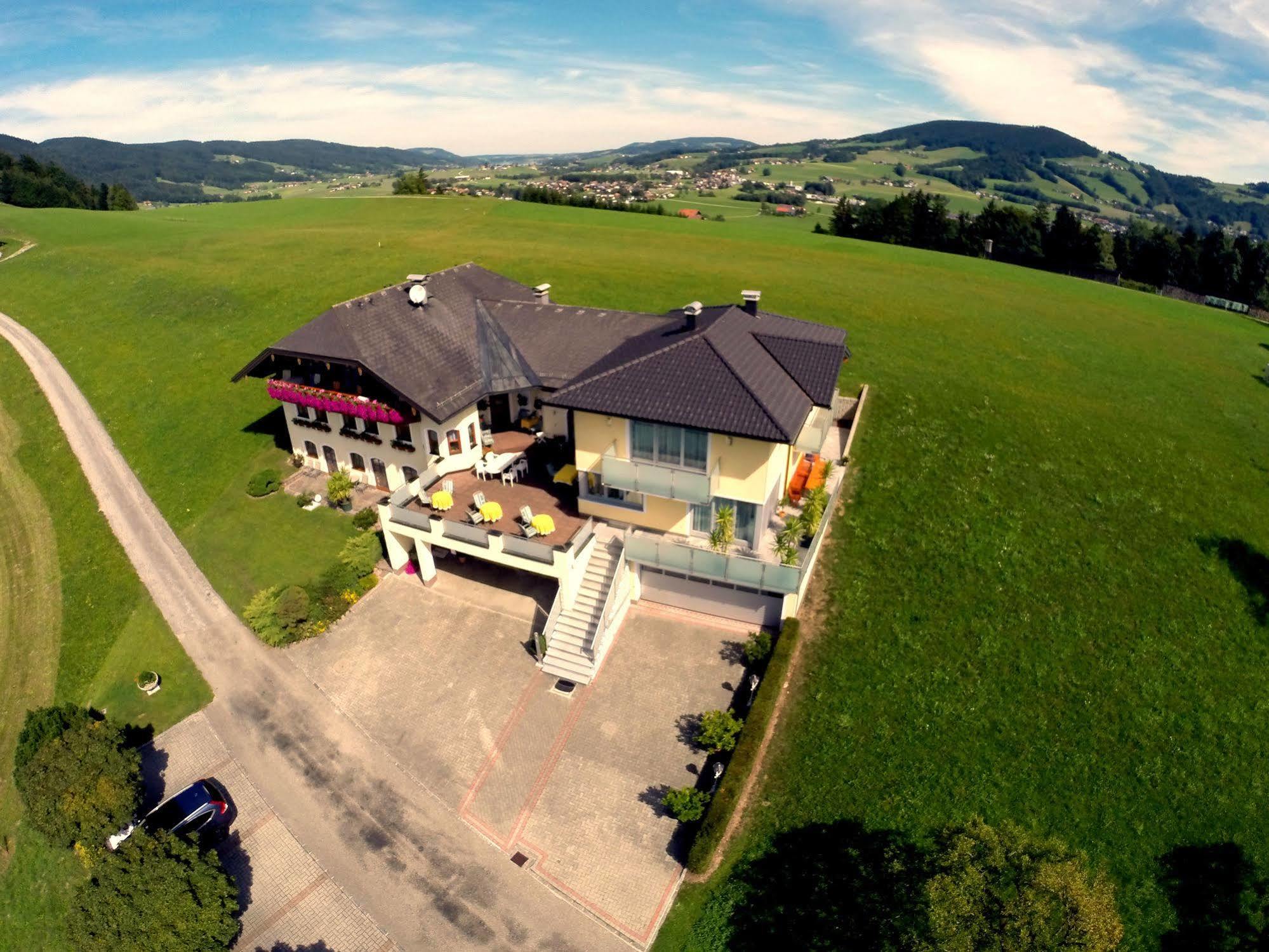 Gaestehaus Stabauer Mondsee Extérieur photo