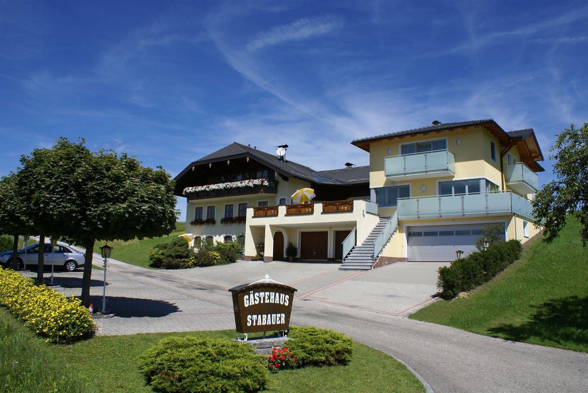 Gaestehaus Stabauer Mondsee Extérieur photo