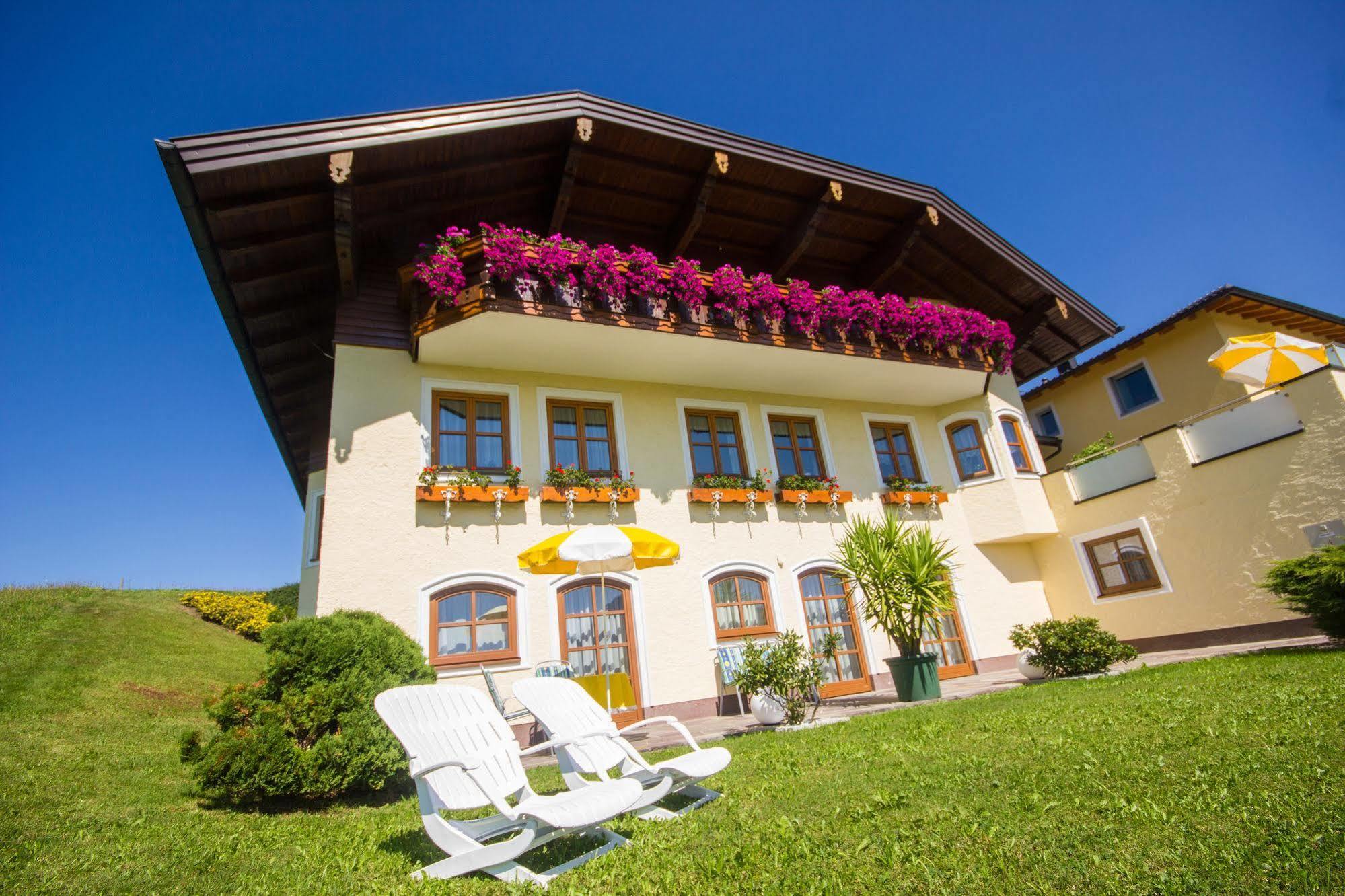 Gaestehaus Stabauer Mondsee Extérieur photo