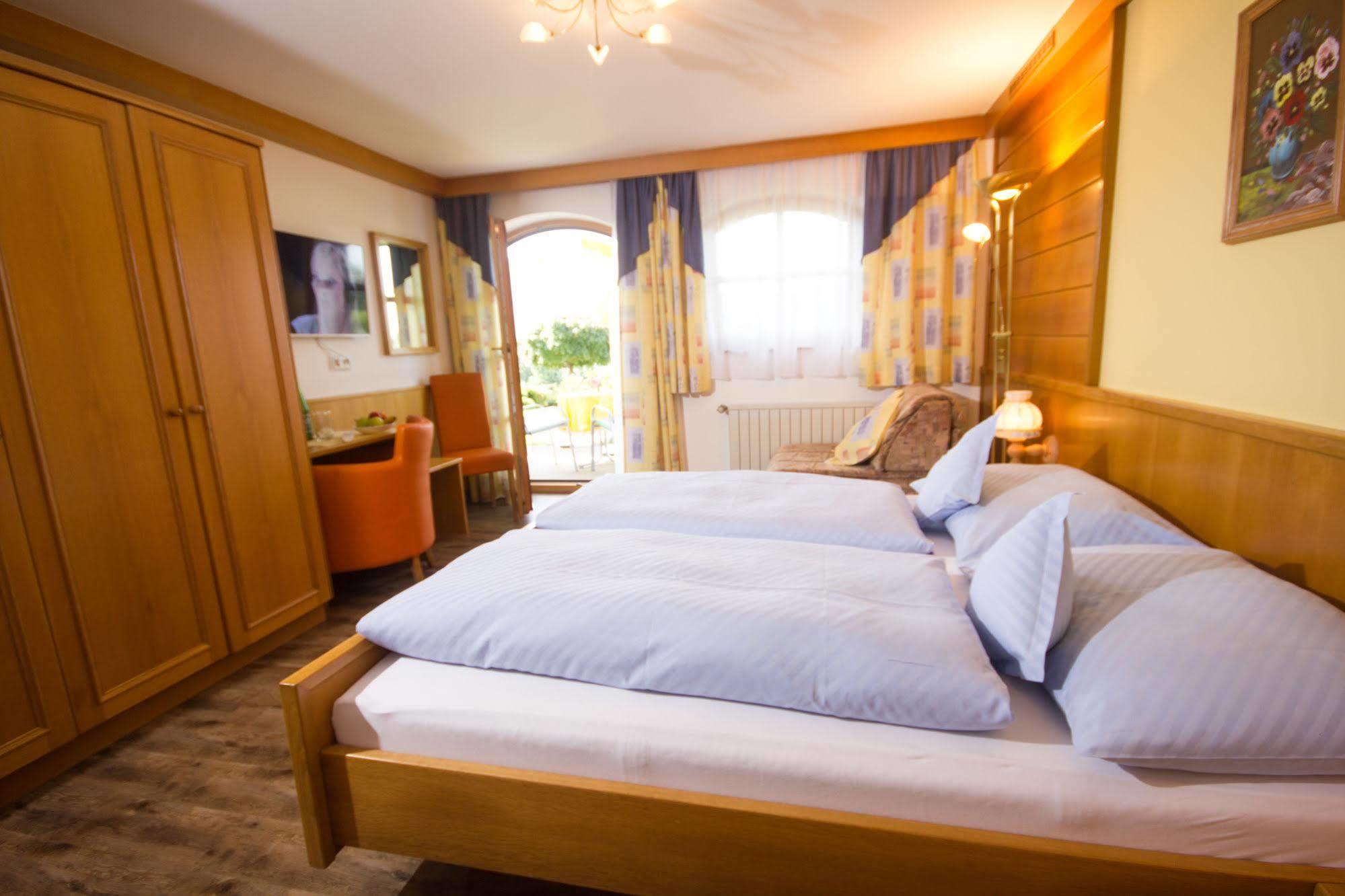 Gaestehaus Stabauer Mondsee Extérieur photo